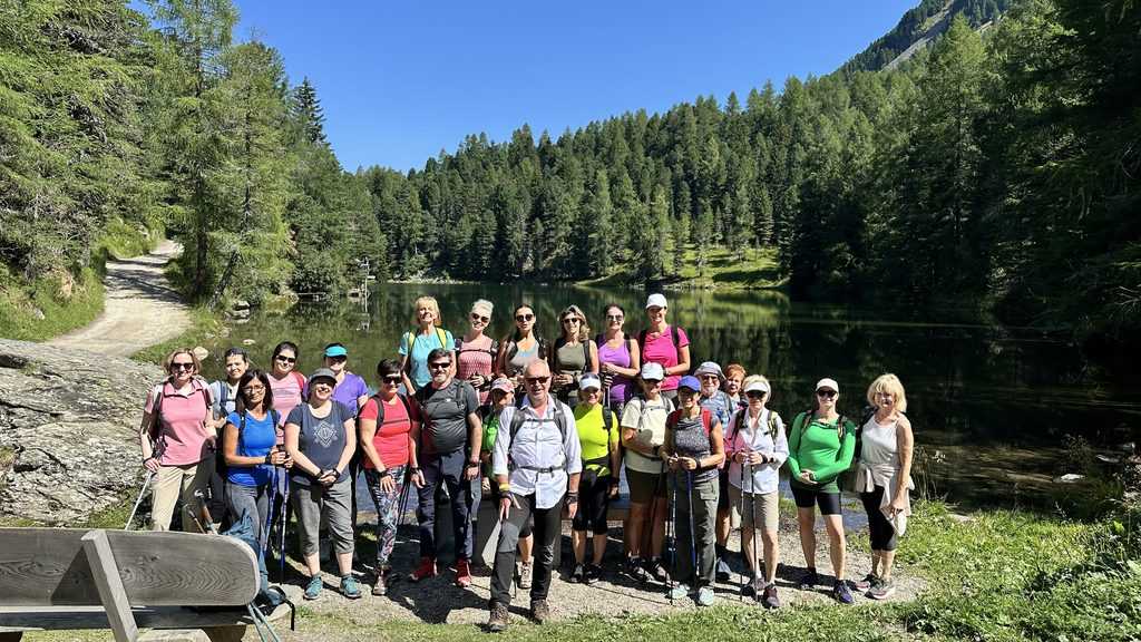 Egészséges öregedés: nordic walking túra a hegyekben (Koltai András saját fotója)